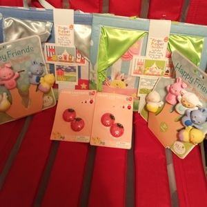 Finger puppet theater combo